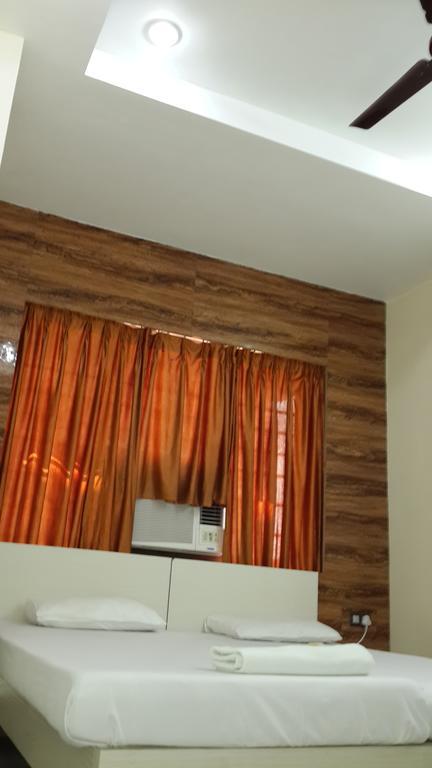 Rupasi Bangla Hotel Kolkata Room photo
