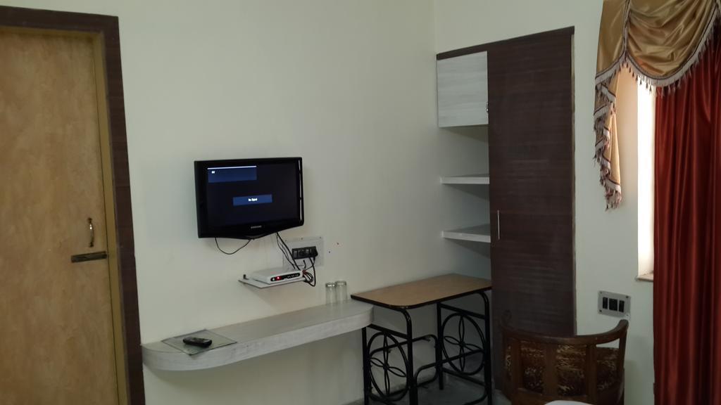 Rupasi Bangla Hotel Kolkata Room photo