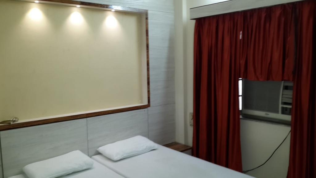 Rupasi Bangla Hotel Kolkata Room photo